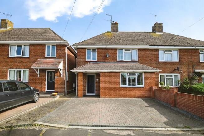 3 bed property, in Homewood Avenue, £360,000