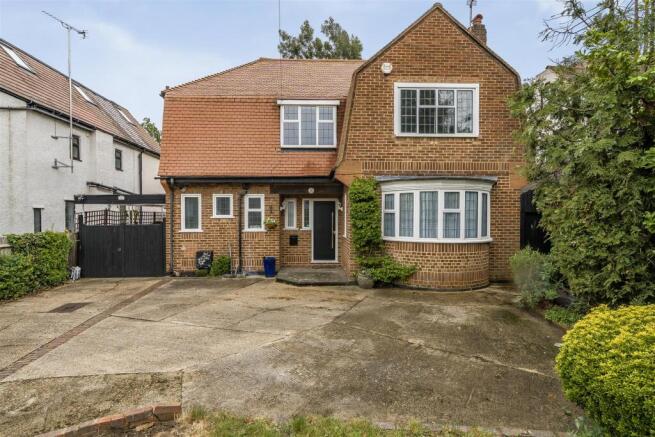 5 bed property, in Crofton Lane, £1,300,000