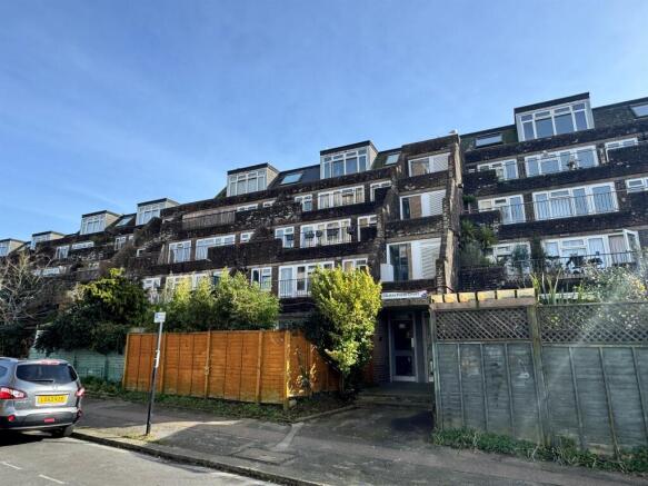 1 bed property, in John Street, £210,000