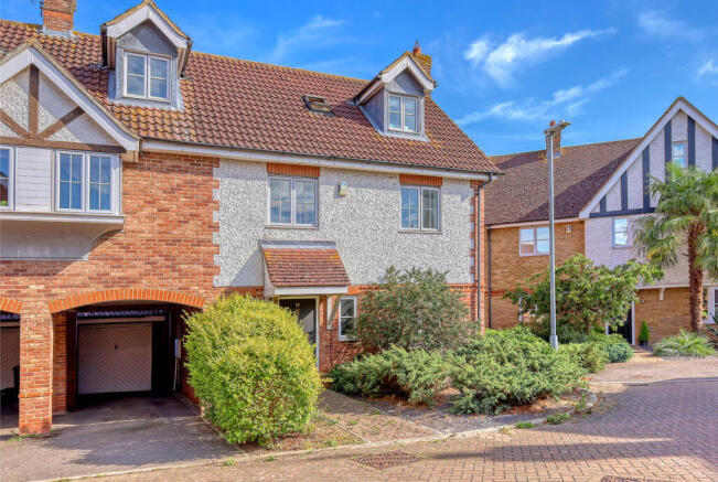 4 bed property, in Gepp Place, £575,000