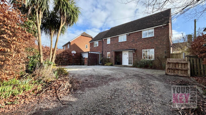 5 bed property, in The Street, £565,000