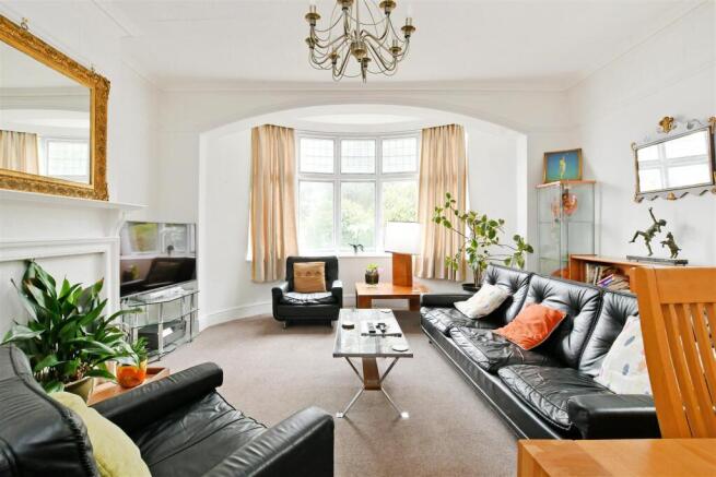 6 bed property, in Psalter Lane, £725,000