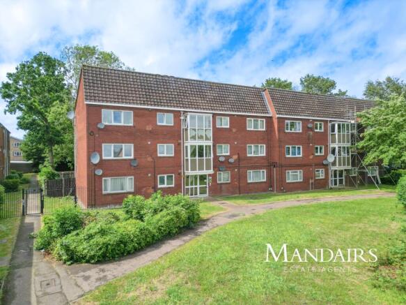 2 bed property, in Osric Court, £110,000