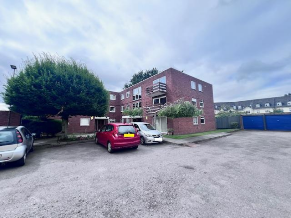 2 bed property, in Bromford Walk, £95,000