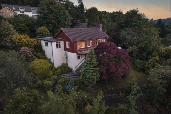 4 bed property, in Brantwood, £700,000