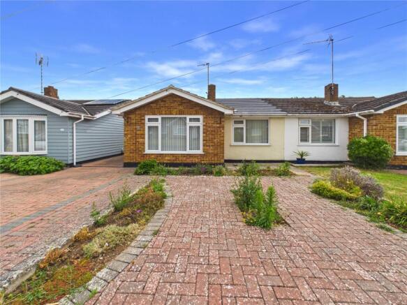 2 bed property, in Chelmer Road, £315,000