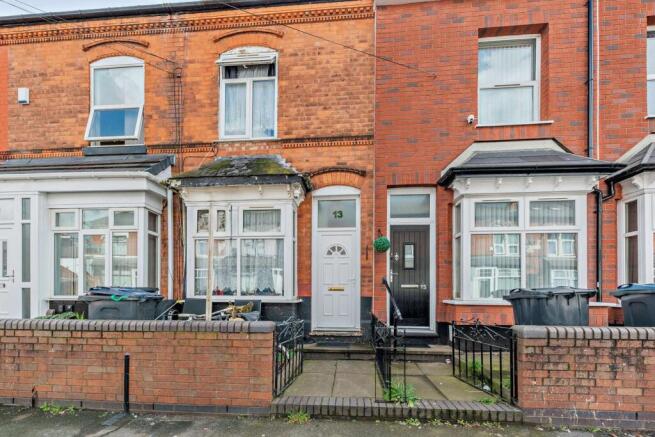 3 bed property, in Tintern Road, £170,000