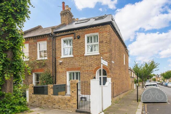 3 bed property, in Dale Street, £1,650,000