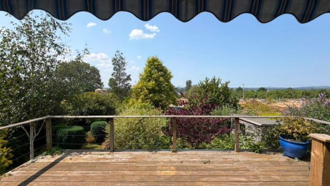3 bed property, in Lower Ansford, £475,000