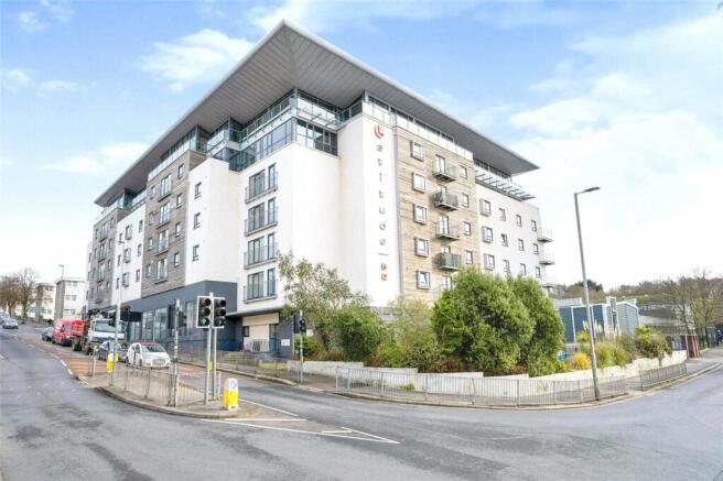 1 bed property, in Flat 64, £30,000