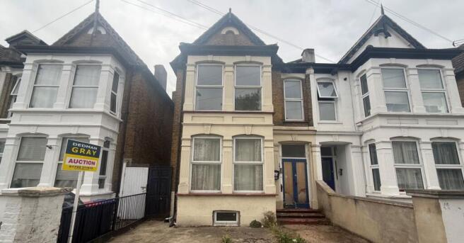 5 bed property, in 146 York Road, £350,000