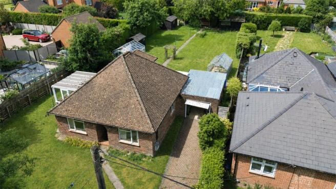 3 bed property, in May Close, £650,000