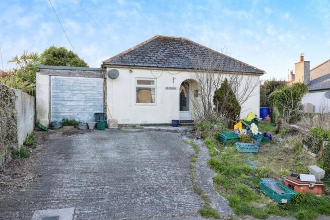 3 bed property, in -, £315,000