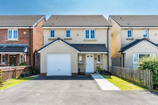 3 bed property, in Rhydyfelin, £315,000