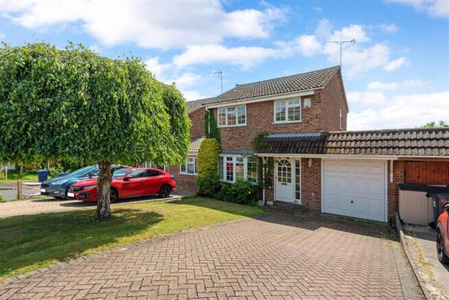 3 bed property, in Beck Gardens, £500,000