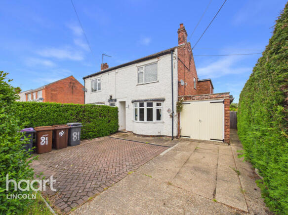 3 bed property, in Moor Lane, £250,000