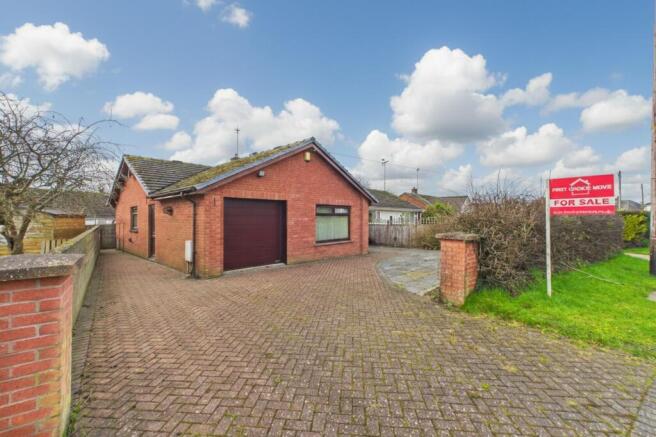 3 bed property, in Lowca Lane, £180,000