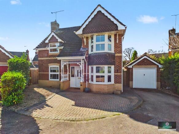 3 bed property, in Salterns Road, £575,000
