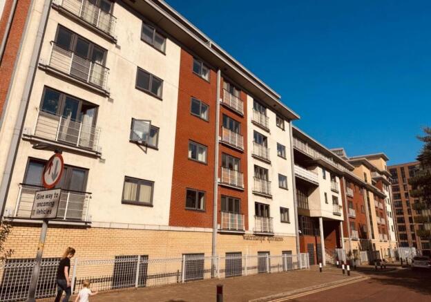 1 bed property, in Flat 8 Watermarque, £45,000