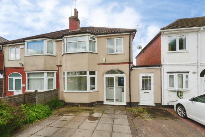 3 bed property, in Hagley Road West, £300,000