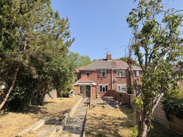3 bed property, in Honeymead Lane, £265,000
