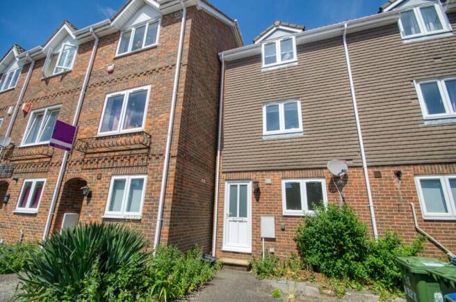 Land, in Berkeley Close, £270,000