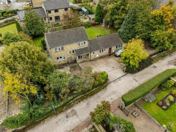 5 bed property, in Langlea Terrace, £650,000