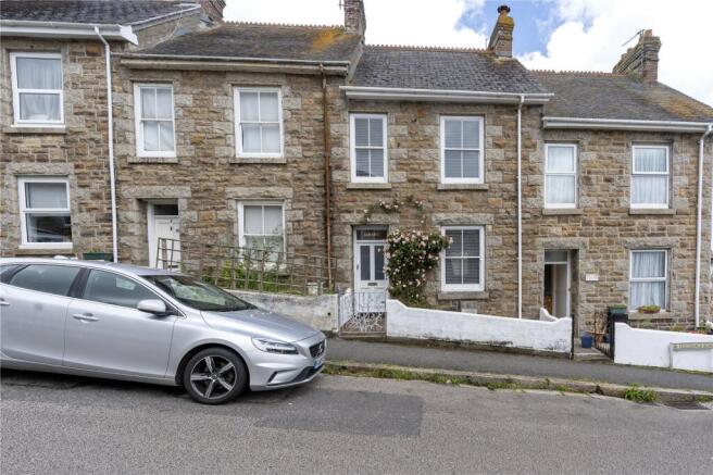 4 bed property, in Lescudjack Road, £325,000