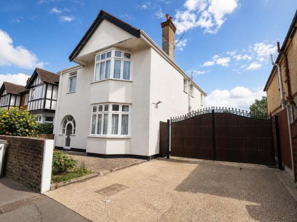 4 bed property, in Mildred Avenue, £950,000