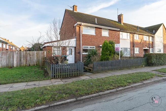 3 bed property, in Saxon Crossway, £180,000
