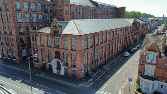 2 bed property, in Hartley Road, £90,000