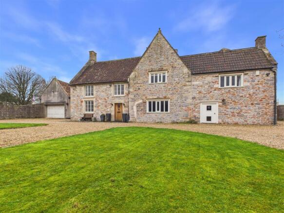 7 bed property, in Station Road, £1,300,000