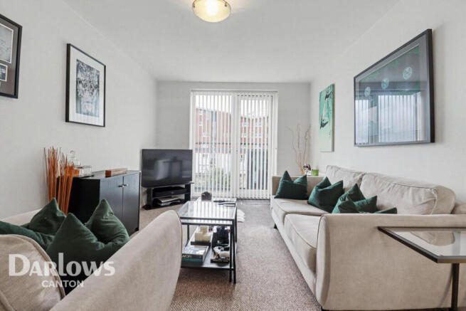 1 bed property, in Jim Driscoll Way, £160,000
