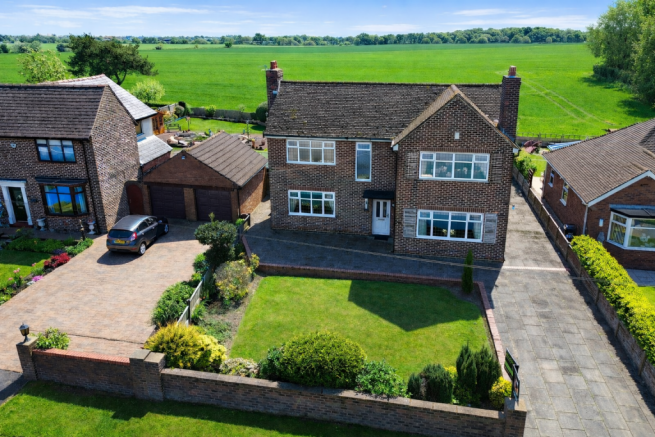 3 bed property, in Newton Road, £549,950