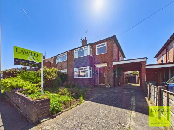 3 bed property, in Alderley Close, £350,000