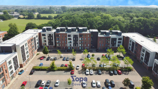 2 bed property, in Monticello Way, £145,000