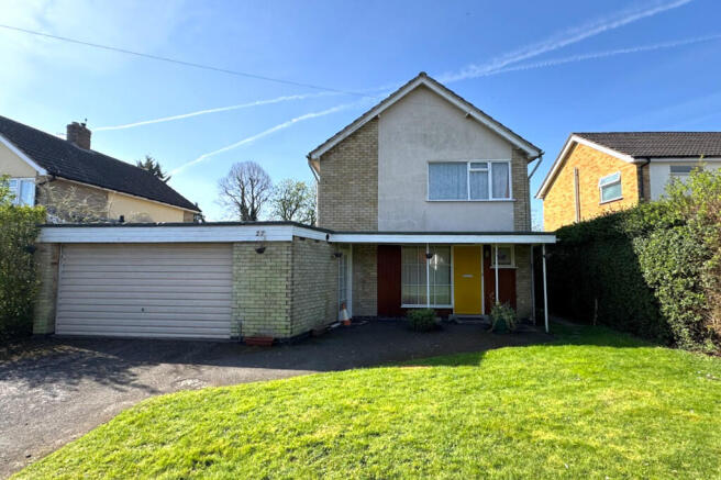 3 bed property, in Beechwood Avenue, £375,000