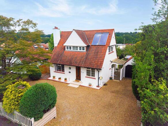 3 bed property, in **Planing Permission Passed ** South Weald Road, £850,000