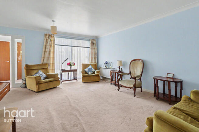 3 bed property, in Cookes Lane, £575,000