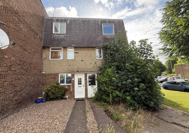 2 bed property, in 143 Copenhagen Close, £85,000