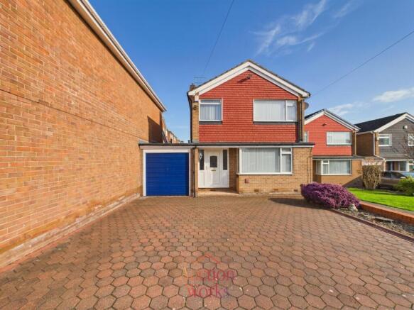 3 bed property, in Falstone Avenue, £140,000