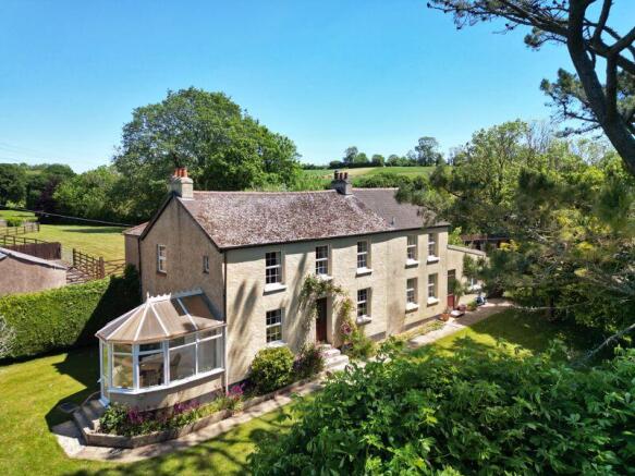 6 bed property, in Wrigwell Lane, £1,450,000