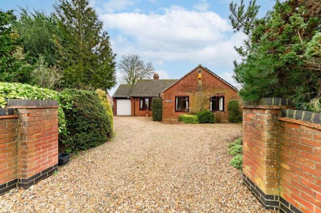 3 bed property, in Church Lane, £400,000