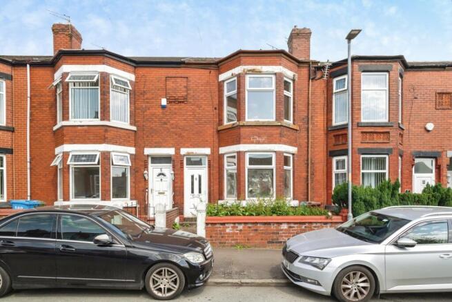 3 bed property, in Albert Place, £300,000