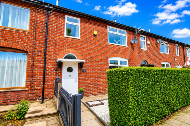 3 bed property, in Calder Avenue, £225,000