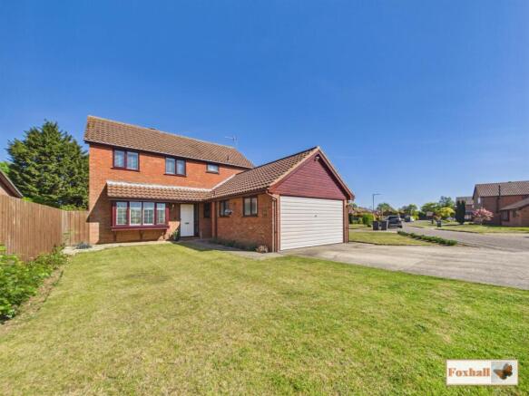 4 bed property, in Mayfield Road, £625,000
