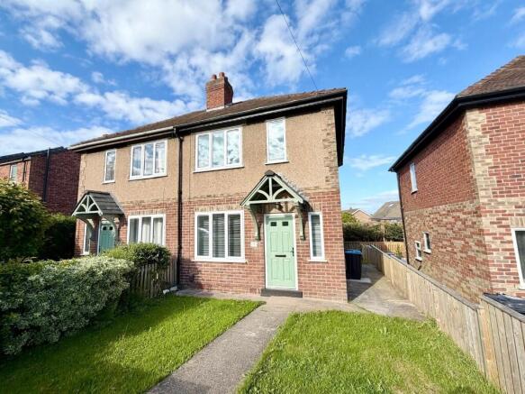 2 bed property, in Nora Avenue, £235,000