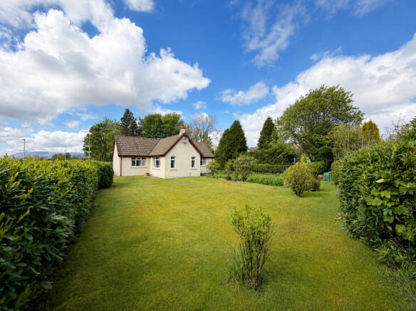 2 bed property, in Lochyside, £290,000