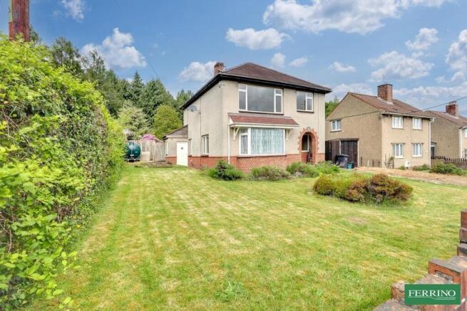 3 bed property, in Parkend Road, £350,000