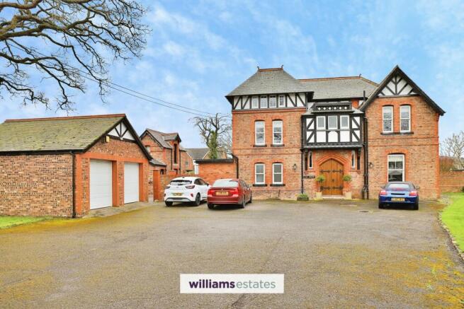 6 bed property, in Ruthin Road, £795,000